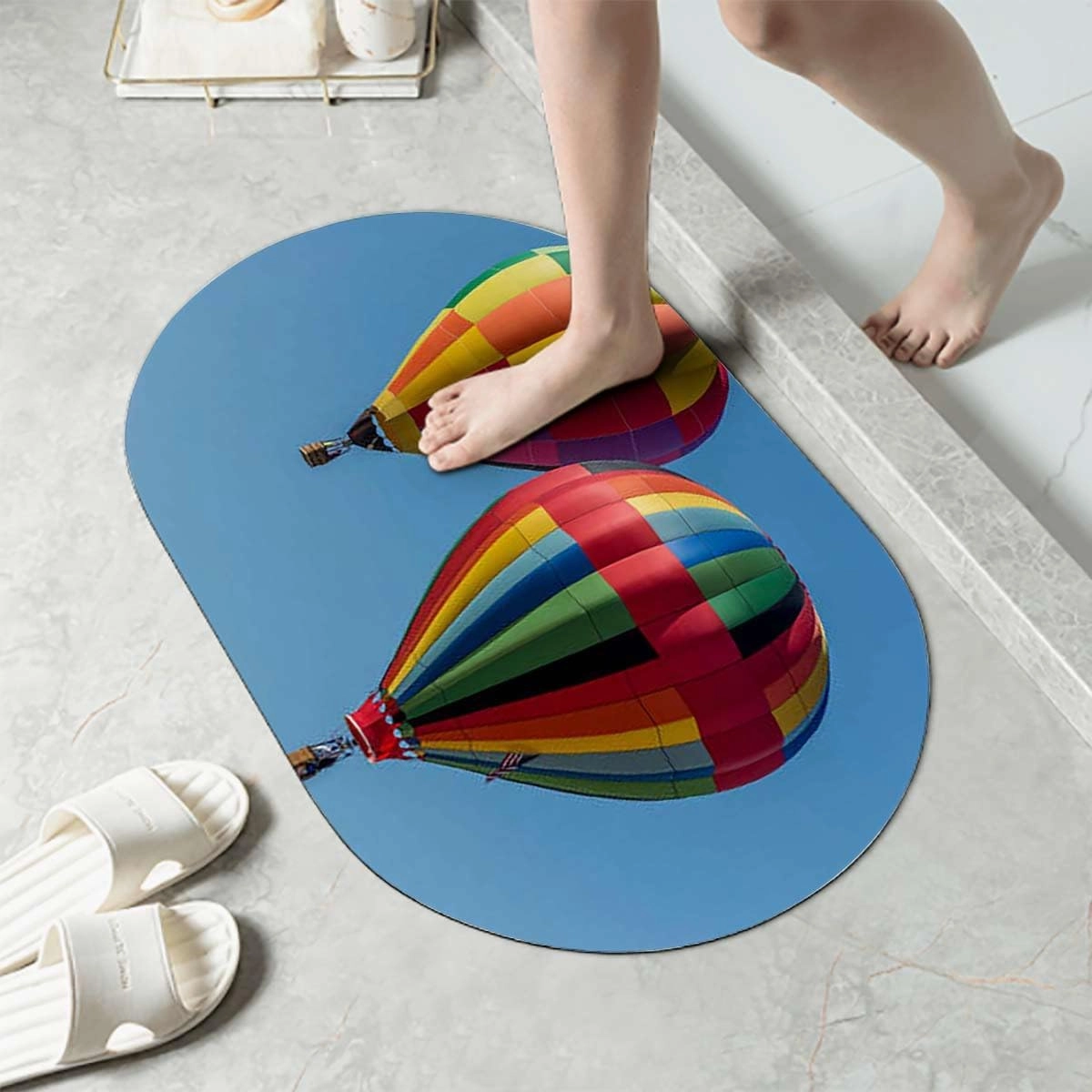 Blue Bath Mat Rugs Bathroom Floor Mat Nostalgic Hot Air Balloons in Sky Flying Journey Bath Mat, Easy to Wash, Quick Dry Mat, Home Bathroom & Floor Mat Colorful 19.7x31.5 Inches