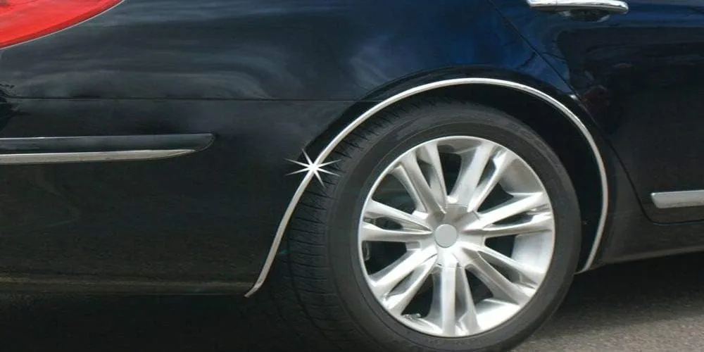 Cowles Custom - Premium Universal Body Molding for All Vehicle - Easy Install, Chrome Finish, 1/2" by 18 feet, UV Protected, Long Lasting Flexible PVC