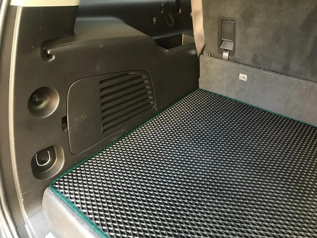 Custom Fit Cargo Trunk Mat for Chevrolet Suburban/GMC Yukon XL 2015—2020 - Heavy-Duty Boot Liner Tray (Green)