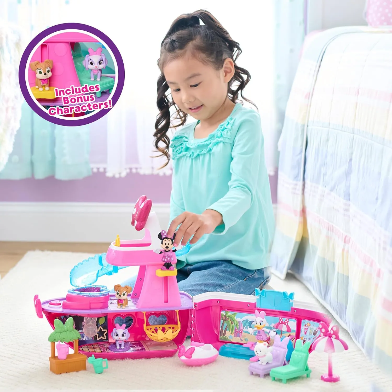 Disney Junior Minnie Mouse Bowdazzling Yacht, Lights and Sounds, 16-piece Playset with Figures, Pink, Boat, Bonus Pieces, Kids Toys for Ages 3 Up by Just Play
