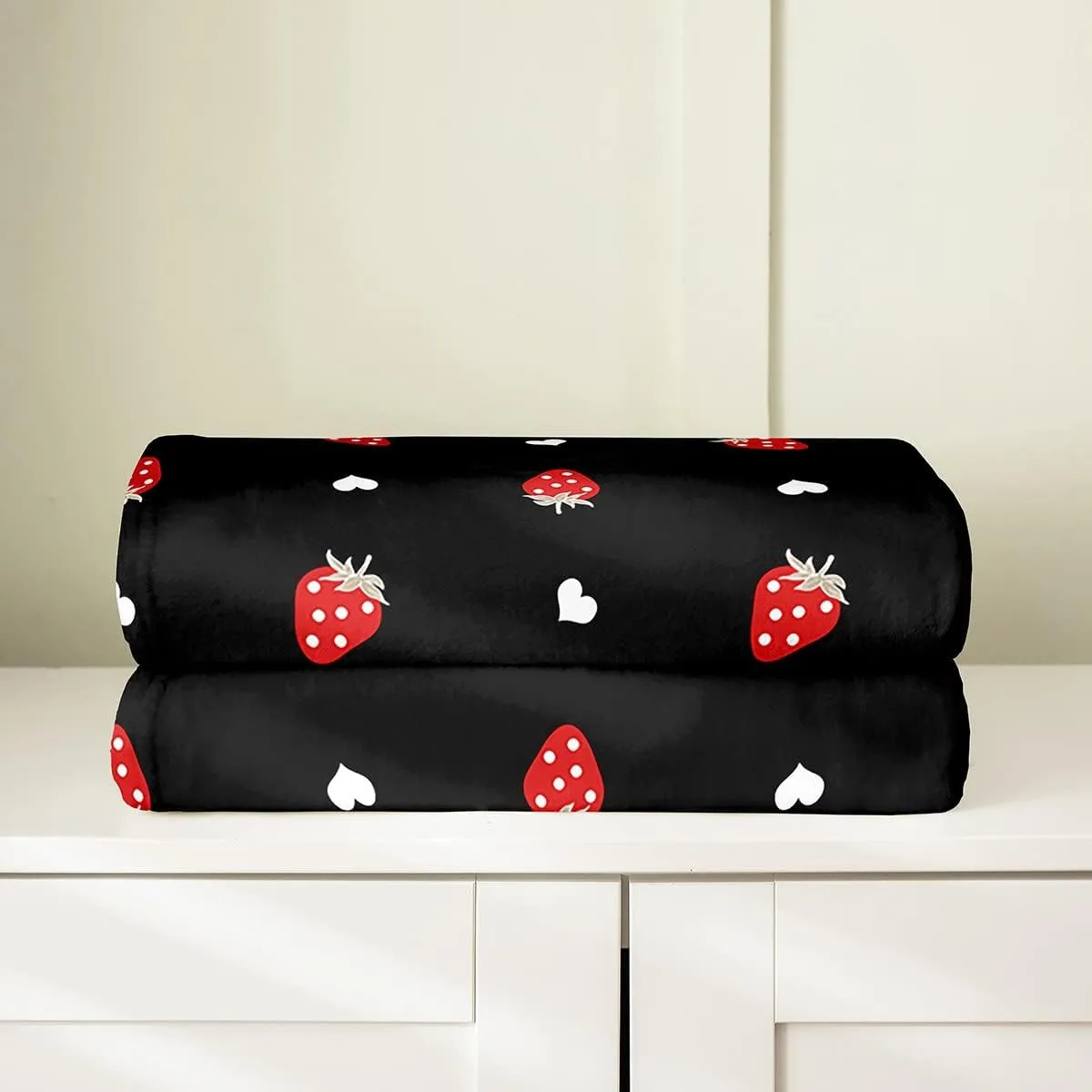 Erosebridal Kawaii Strawberry Throw Blanket, 50x60 Fleece, Cute Fruits Theme, Bedroom Decor, Red & Black