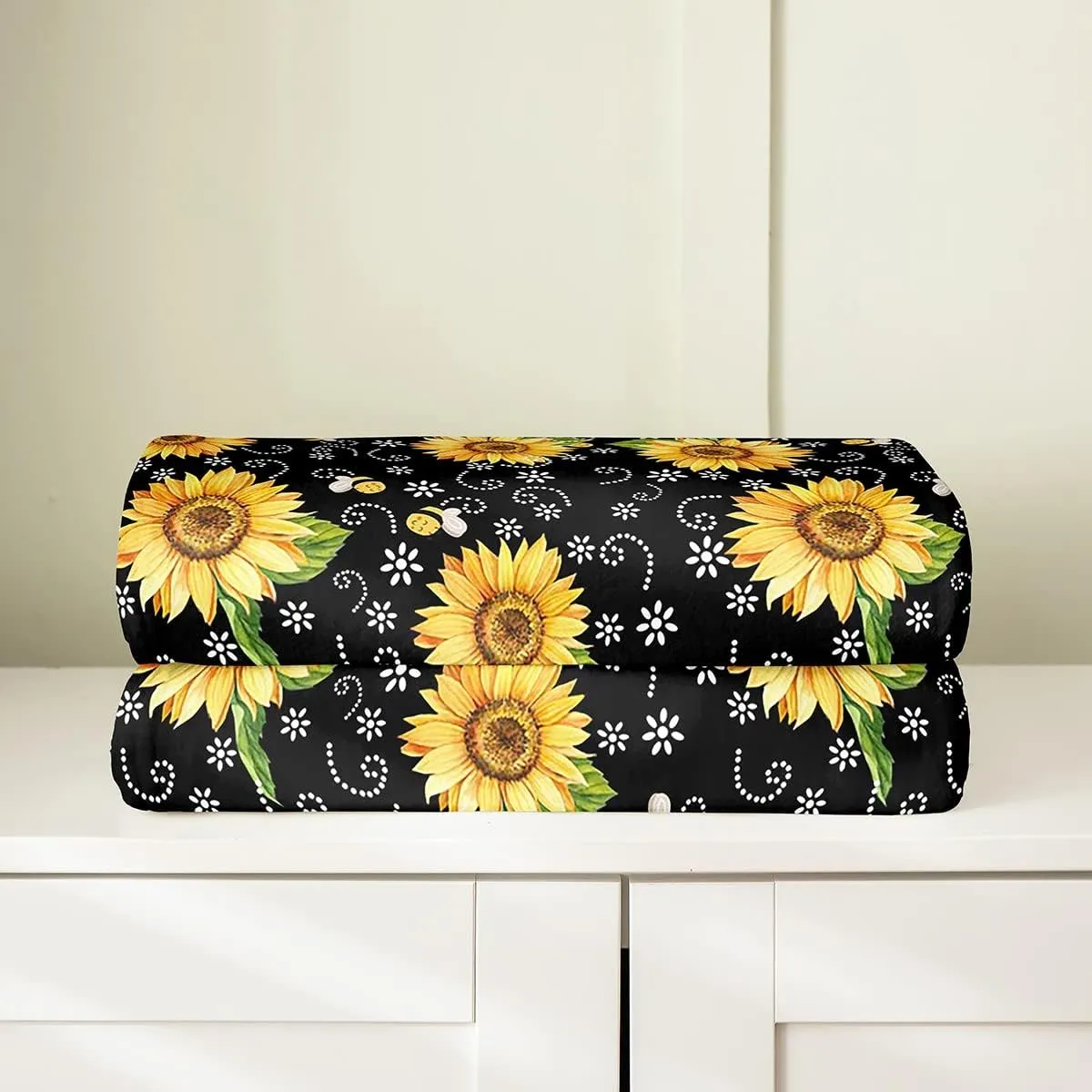 Erosebridal Sunflower Bee Throw Blanket, 5x6 Inch, Kids & Adults, Yellow Floral Romantic Rustic Farmhouse Fleece, Warm & Soft, Cute Wild Animal Room Decor