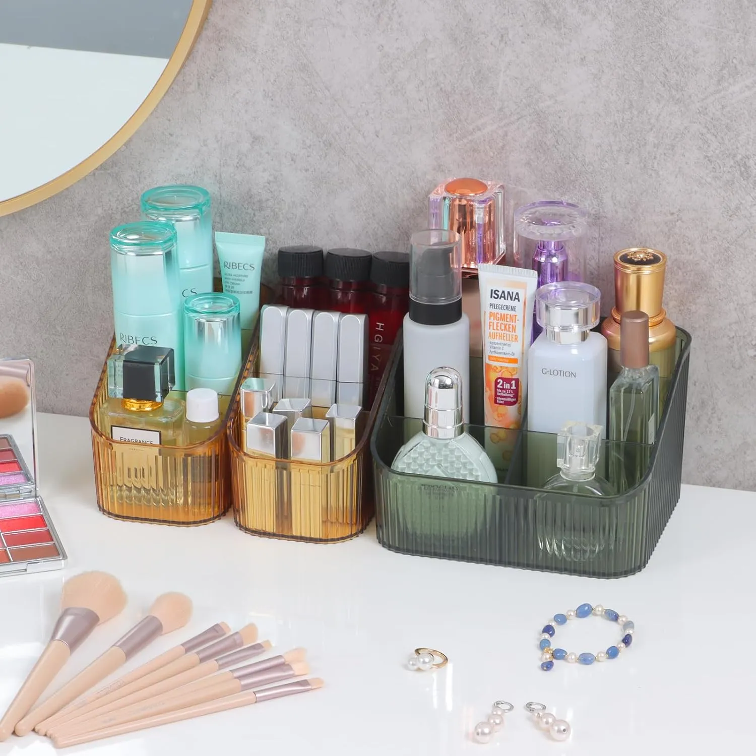Green Makeup Organizer, Makeup Brush Holder 8 Cups for Vanity, Bathroom Countertop Cups, Dresser Organizer for Cosmetic Display, Skincare Cups, Perfume Stand, Toiletry