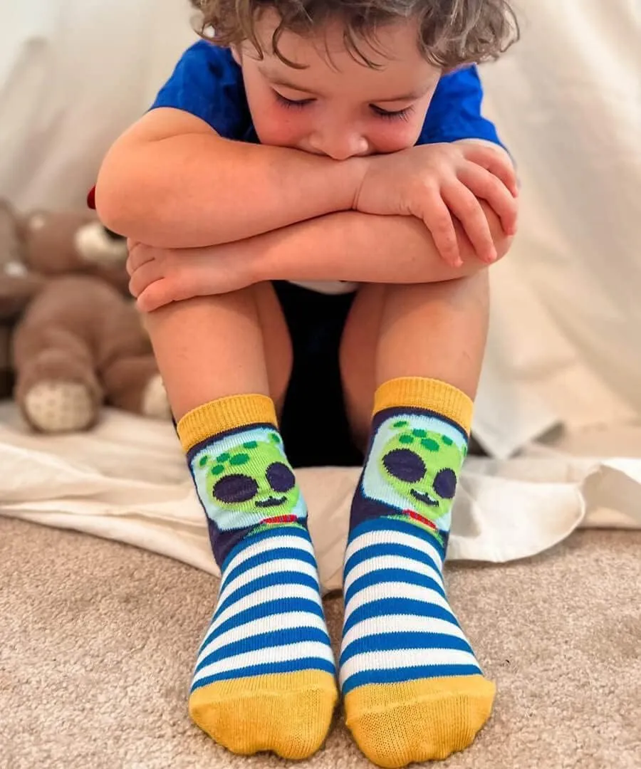 Jefferies Socks Boys' Robot Alien Zombie Fun Novelty Pattern Crew Socks 3 Pack