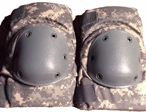Military Outdoor Clothing Never Issued Government Issued ACU Knee Pad Set