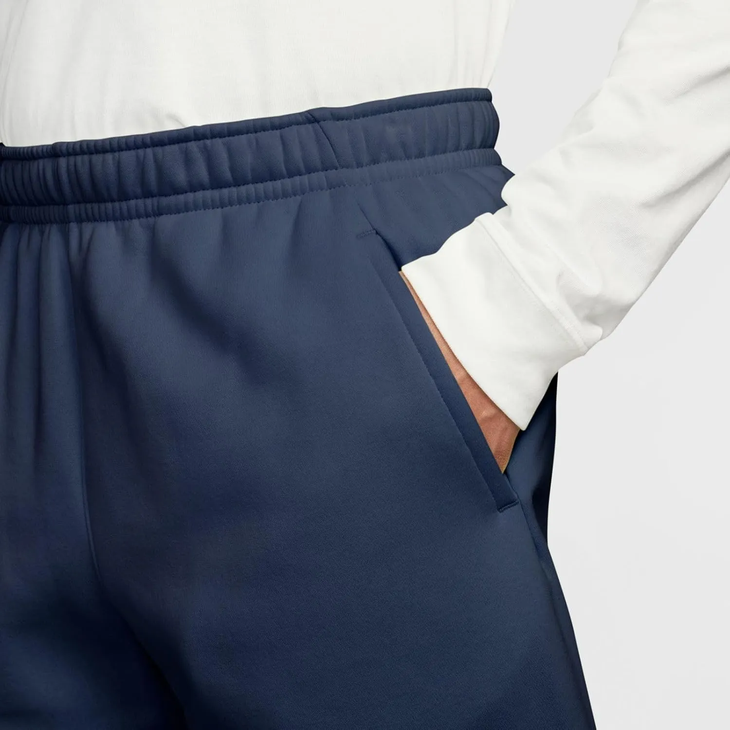 Nike Men's Sportswear Club Short Basketball Graphic