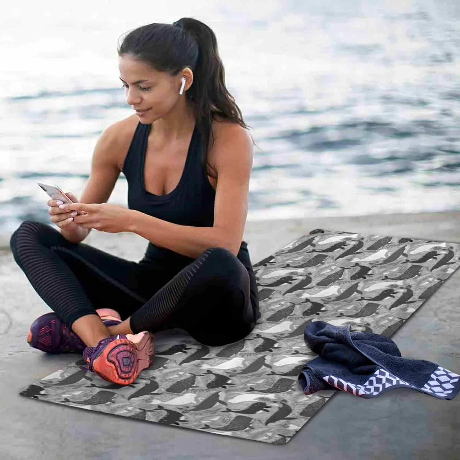 Poeticcity 1 mm Thick Non-Slip Rubber Yoga Mat, Durable Folding Workout Mat, Fitness Safe Mat with Bag for Pilates and Floor Exercises