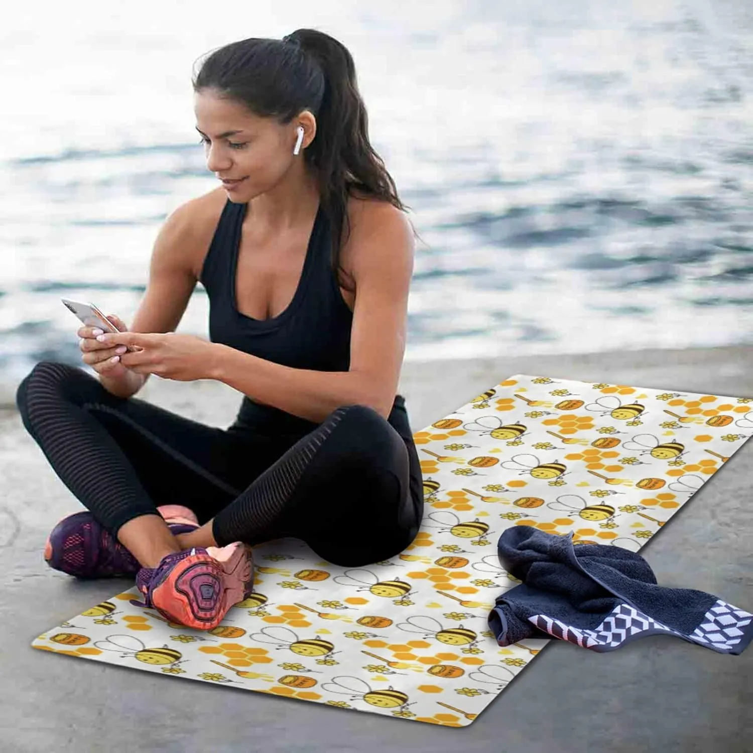 Poeticcity 1 mm Thick Non-Slip Rubber Yoga Mat, Durable Folding Workout Mat, Fitness Safe Mat with Bag for Pilates and Floor Exercises