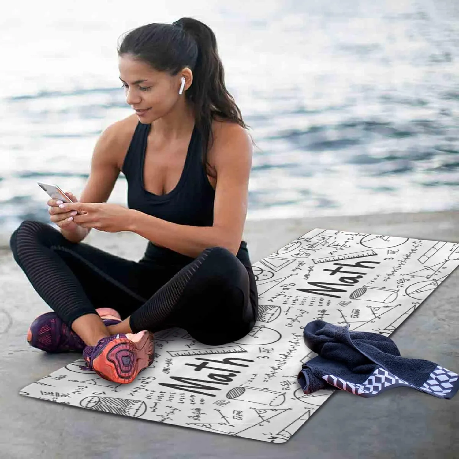 Poeticcity 1 mm Thick Non-Slip Rubber Yoga Mat, Durable Folding Workout Mat, Fitness Safe Mat with Bag for Pilates and Floor Exercises