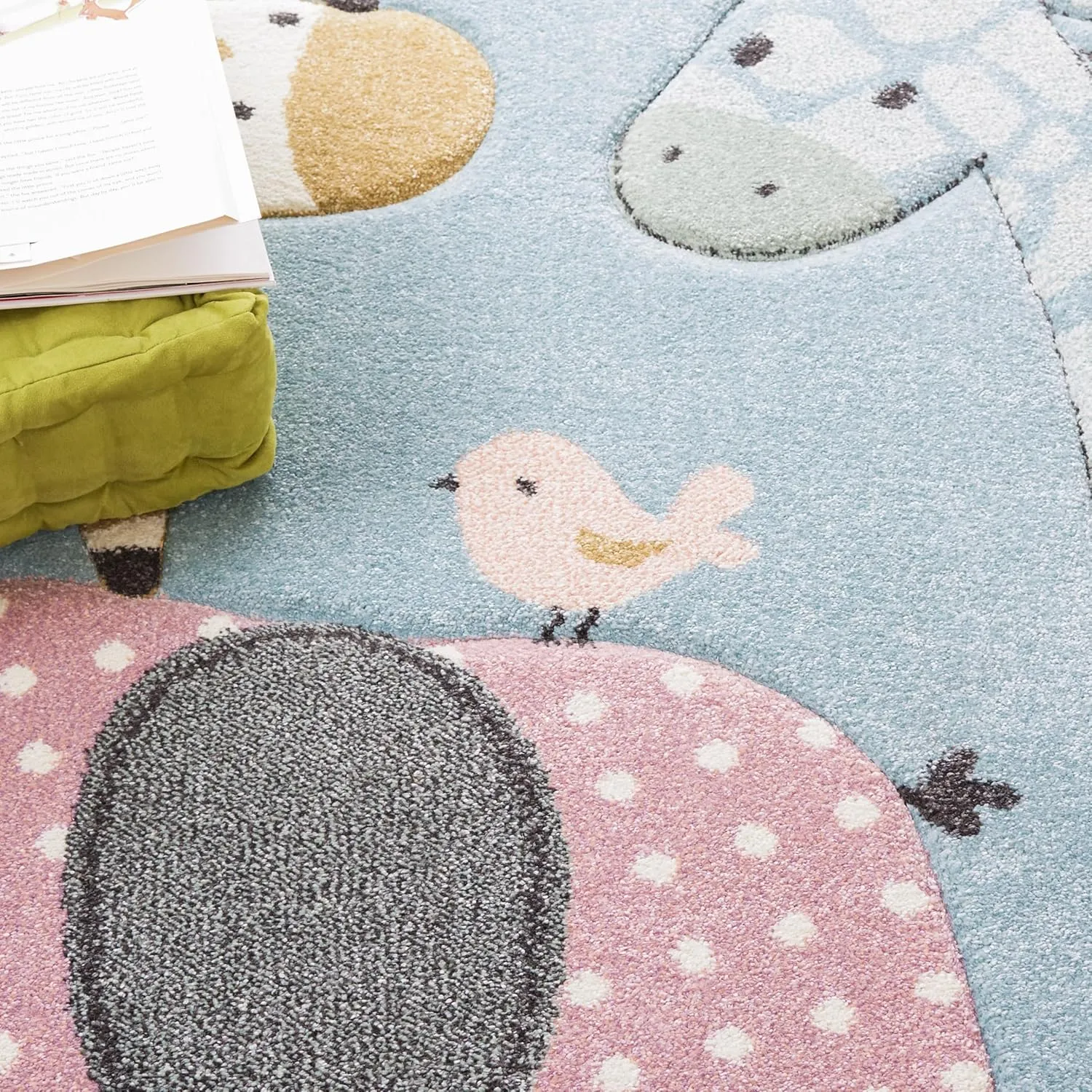 SAFAVIEH Carousel Kids 100 Collection Runner Rug - 8' Runner, Blue, Transitional Design, Stain Resistant, Ideal for High Traffic Areas in Hallway, Bathroom & Kitchen (CRK120K-28)