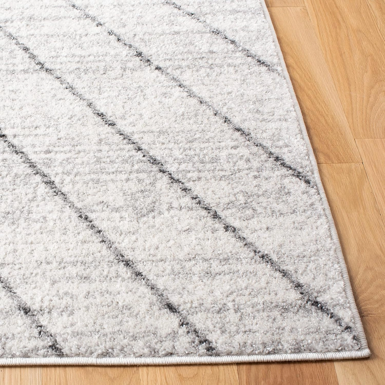 SAFAVIEH Adirondack Collection Area Rug - 9' x 12', Ivory & Dark Grey, Modern Geometric Design, Non-Shedding & Easy Care, Ideal for High Traffic Areas in Living Room, Bedroom (ADR251B)